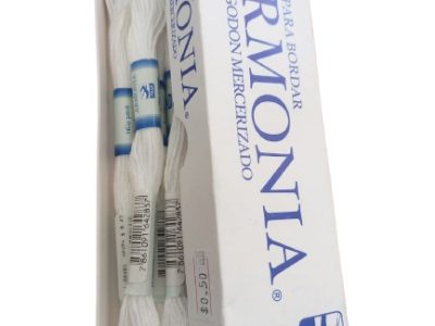Hilo Pasa Para Bordar Madeja Color Blanco