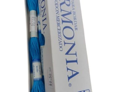 Hilo Pasa Para Bordar Madeja Color Azul — MKS Mercería
